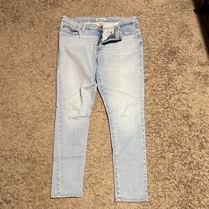 Levi's Women's Light Blue Skinny Jeans